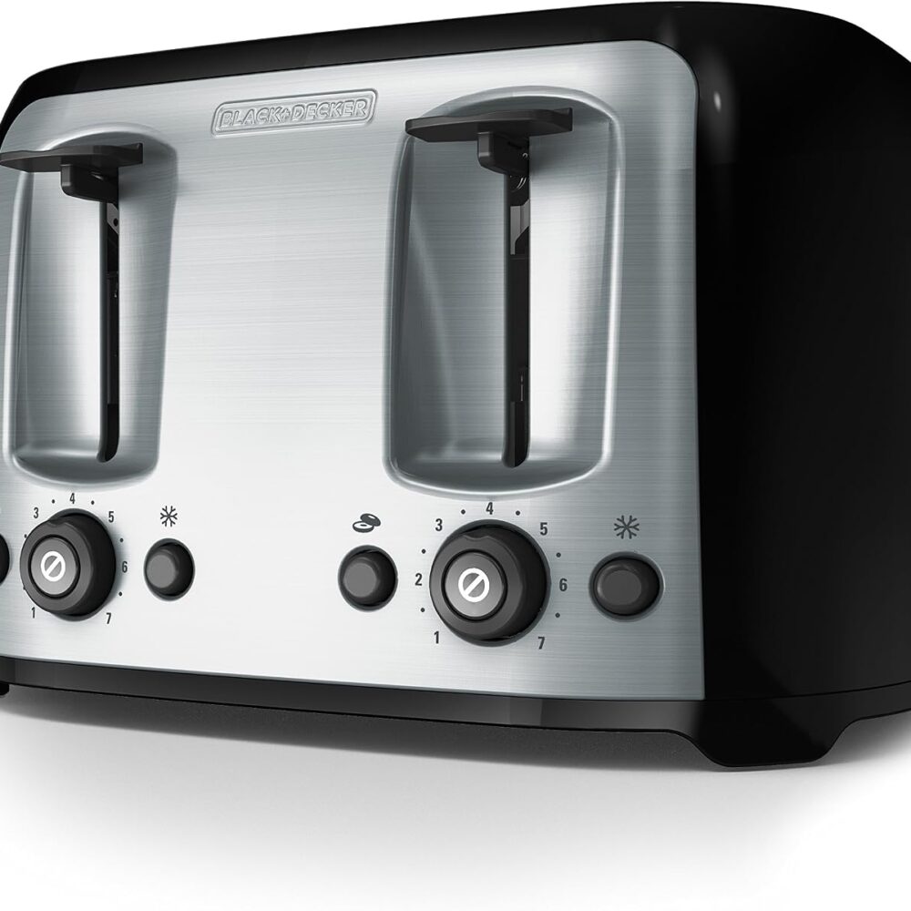 BLACK+DECKER 4-Slice Toaster with Extra-Wide Slots | Extra-wide slots, 7 shade settings, bagel mode and removable crumb tray for customized toasting.